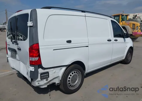 2016 Mercedes-Benz Metris z USA, uszkodzony, nr VIN WD3PG2EA9G3086967